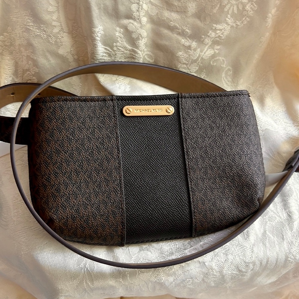 ♥️ BRAND NEW! Micheal Kors Belt Bag